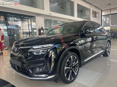 Xe VinFast VF8 Plus 2025
