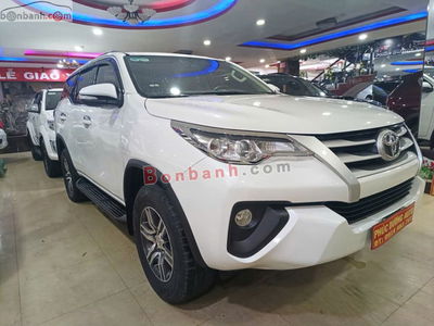 Xe Toyota Fortuner 2.4G 4x2 MT 2017