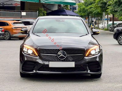 Xe Mercedes Benz C class C300 AMG 2020