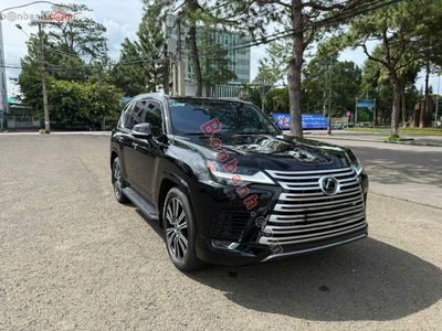 Xe Lexus LX 600 Urban 2024