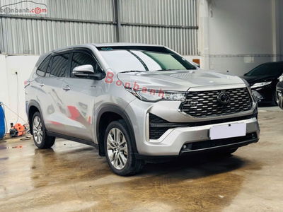 Xe Toyota Innova Cross HEV 2.0 CVT 2023