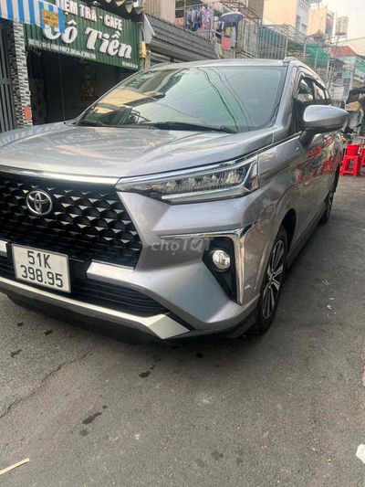 TOYOTA VELOZ 1.5 AT CVT