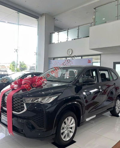 Toyota Innova Cross 2.0 CVT 2025 - 795 Triệu