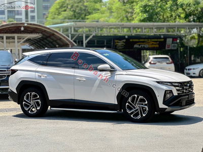 Xe Hyundai Tucson 1.6 AT Turbo HTRAC Đặc biệt 2025