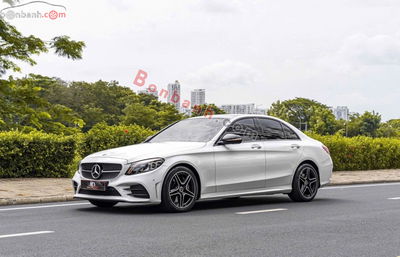 Xe Mercedes Benz C class C300 AMG 2021