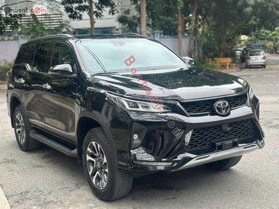 Xe Toyota Fortuner 2.8V 4x4 AT Legender 2021