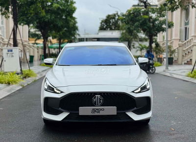 MG MG5 2024 - 18000 km