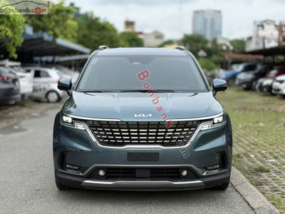 Xe Kia Carnival Signature 2.2D 2022