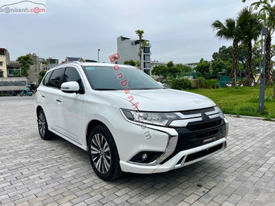 Xe Mitsubishi Outlander 2.0 CVT 2022