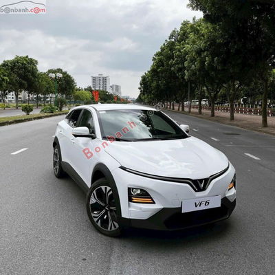 Xe VinFast VF6 Plus 2025