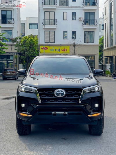 Xe Toyota Fortuner 2.4L 4x2 AT 2024