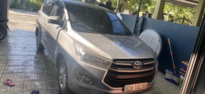 Toyota Innova 2018 2.0E - 400000 km