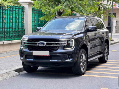 Ford Everest 2022 Ambient 2.0L AT 4x2 - 61000 km