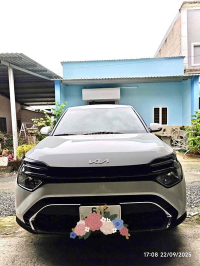 Kia Carens 2023 - 65000 km