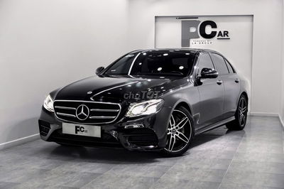 Mercedes Benz E300 AMG 2019 - Đen/Đen