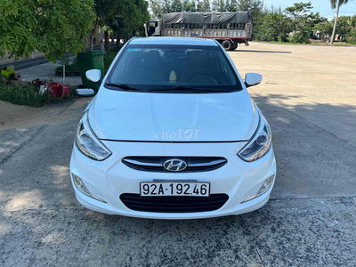Hyundai Accent 2015 1.4 AT - 9124 km