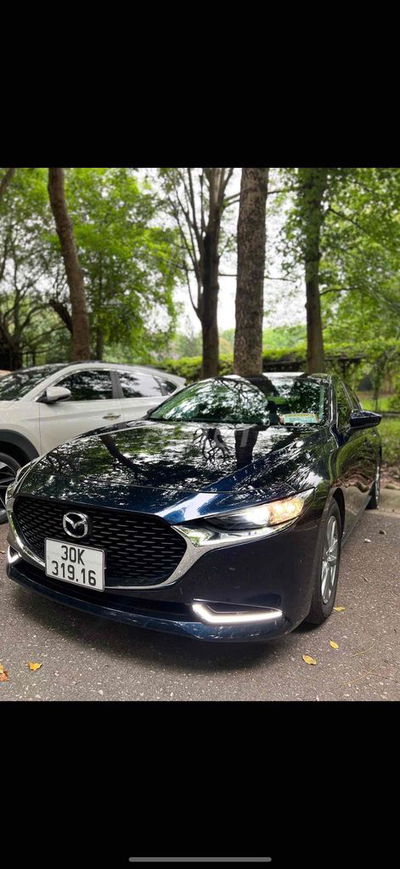 Mazda 3 2022 1.5L Luxury - 10000 km