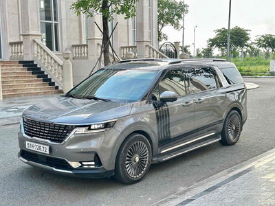 Kia Carnival 2023 Signature 2.2D - 45000 km