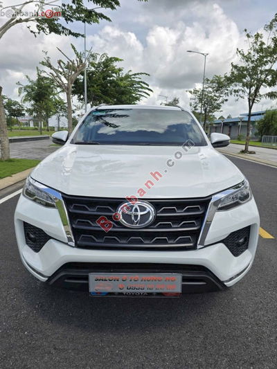 Xe Toyota Fortuner 2.4L 4x2 AT 2022