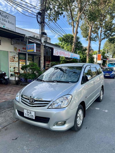 Toyota Innova 2010 2.0V Tự động cực đẹp