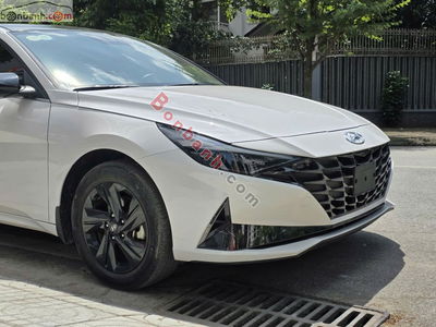 Xe Hyundai Elantra 1.6 AT Đặc biệt 2022