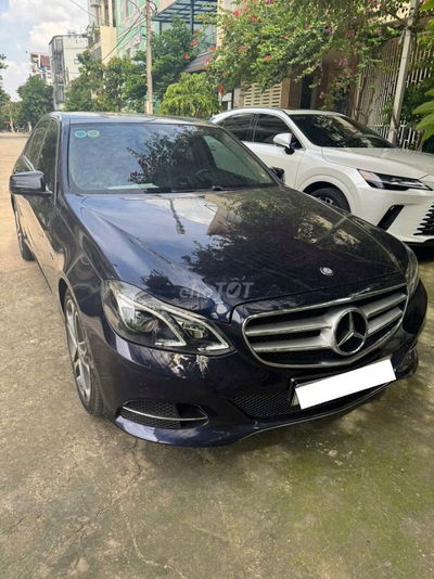 Mercedes Benz E Class 2015 E200 - 70000 km
