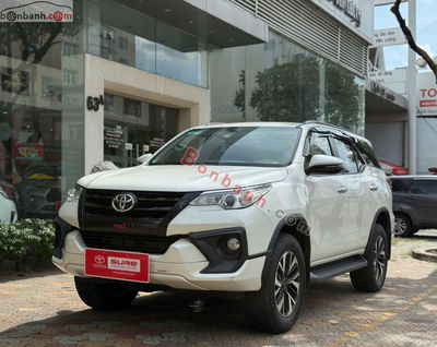 Xe Toyota Fortuner 2.7V 4x2 AT TRD 2019
