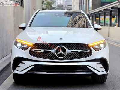 Xe Mercedes Benz GLC 300 4Matic 2023