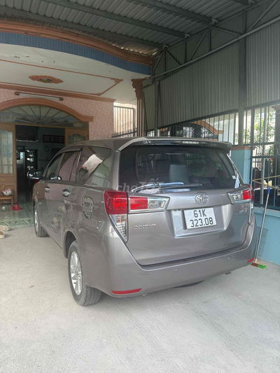 Toyota Innova 2017 số sàn xe gia đình