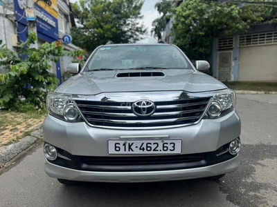 Toyota fortuner 2015 máy dầu xe gd đẹp zin êm