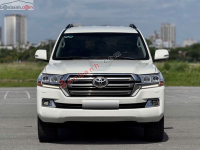 Xe Toyota Land Cruiser VX 4.6 V8 2016