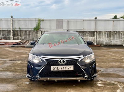 Xe Toyota Camry 2.0E 2017