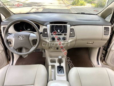 Toyota Innova 2.0G 2012