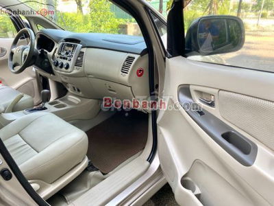Toyota Innova 2.0G 2012