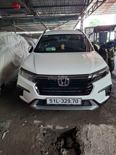 Cần ra đi gấp con xe 7 chỗ BRV giá 635tr có TL