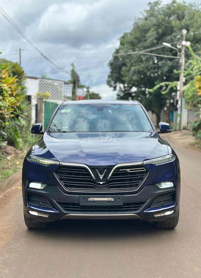 VinFast Lux SA2.0 2019 2.0 AT