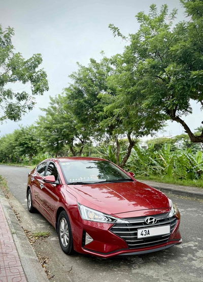 Hyundai Elantra, gia đình sử dụng, bảo dưỡng hãng