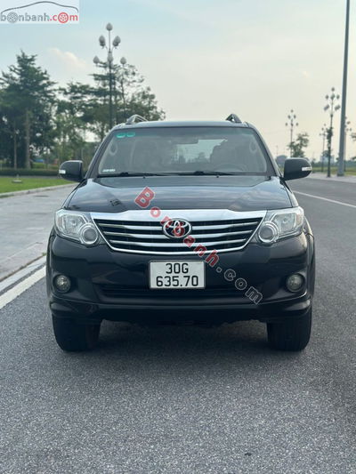 Xe Toyota Fortuner 2.7V 4x2 AT 2013