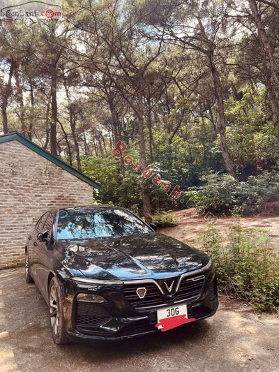 Xe VinFast Lux A 2.0 Base 2.0 AT 2021