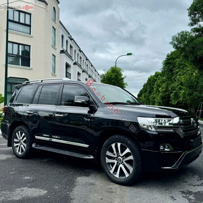 Xe Toyota Land Cruiser VX.R 4.6 V8 2016