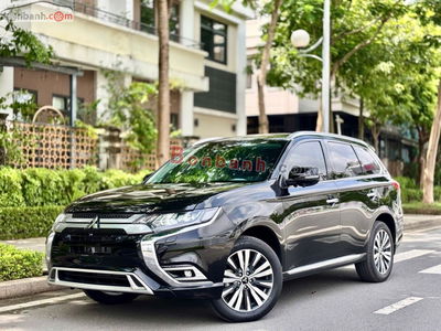 Xe Mitsubishi Outlander Premium 2.0 CVT 2024