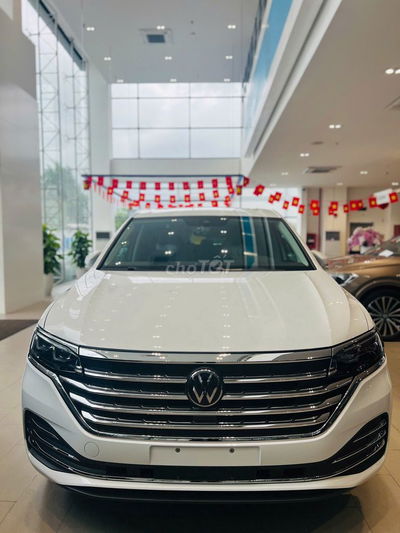 Volkswagen Viloran Ưu Đãi Tốt Giao Xe Ngay