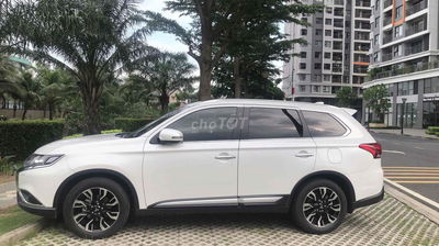 Mitsubishi Outlander Premium 2020 - 150000 km