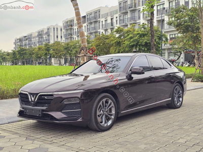 Xe VinFast Lux A 2.0 Plus 2.0 AT 2019