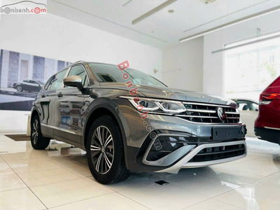 Xe Volkswagen Tiguan Allspace 2023