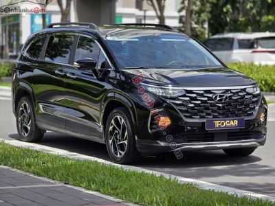 Xe Hyundai Custin Cao Cấp 2.0T 2024