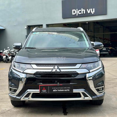 OUTLANDER PREMIUM 2023 ĐI 30.000KM - TRẢ GÓP BANK