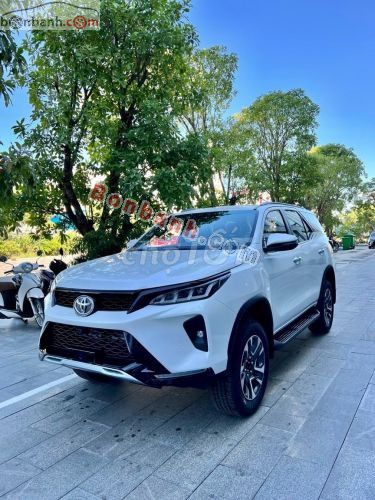 Toyota Fortuner Legender 2.4L 4x2 AT 2025