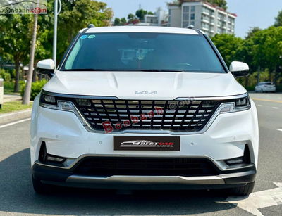 Xe Kia Carnival Premium 2.2D 7S 2024