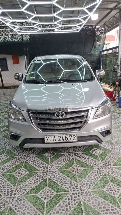 Inova 2014 J, chính chủ gia đình đang dùng